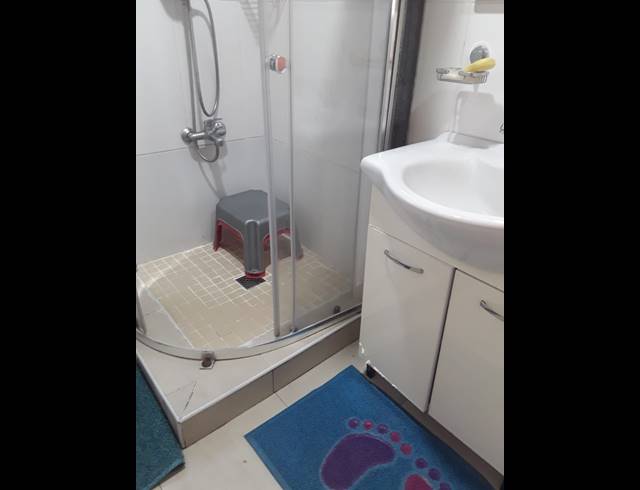 2 BEDROOM FLAT FOR SALE IN PIONEER PARK